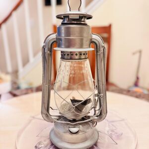New Vintage W.T. Kirkman “Little Champ” No.1 C.B.Oil Lantern Metal Kerosene Lamp